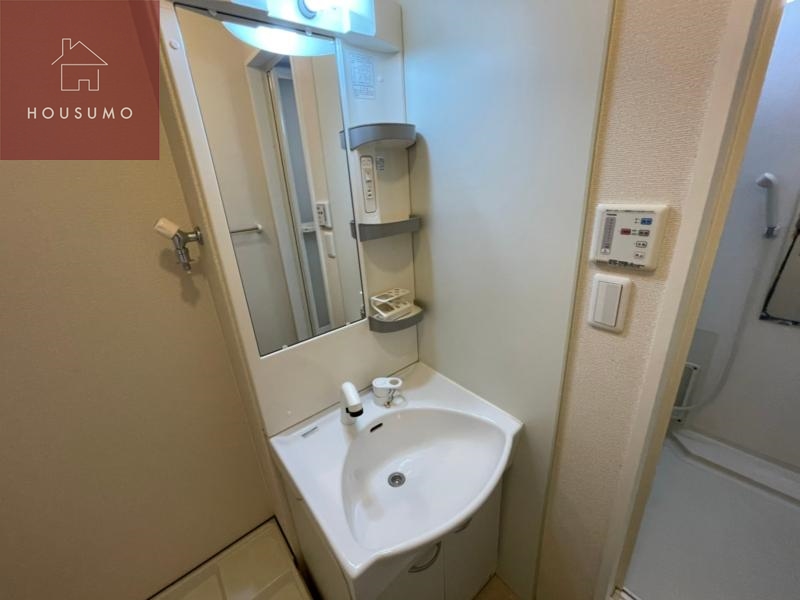 洗面設備　同施工会社・同型モデルの室内です。（参考写真・イメージ写真）