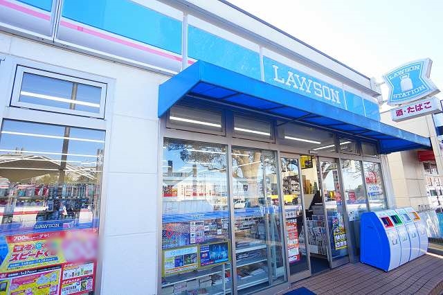 コンビニ　ローソンH十日市場店（コンビニ）まで466m