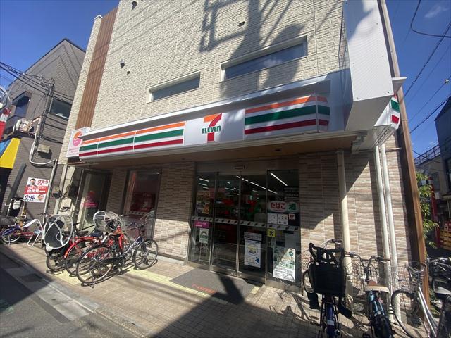 コンビニ　セブン－イレブン世田谷祖師谷１丁目店（コンビニ）まで809m