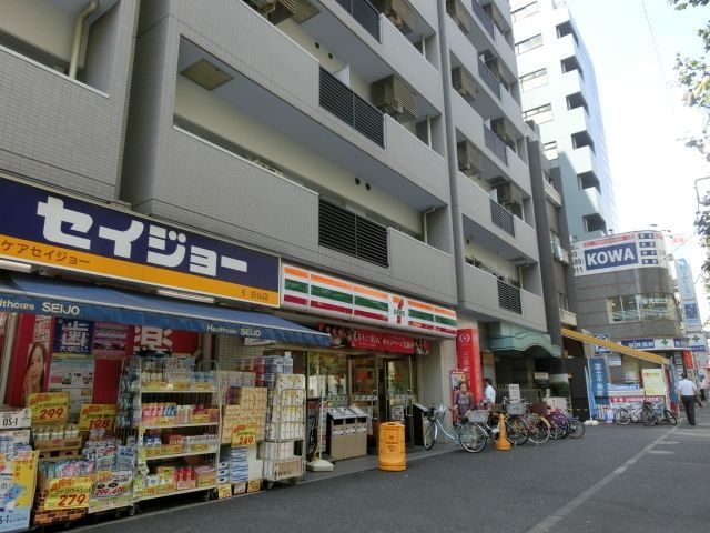 コンビニ　セブンイレブン（コンビニ）まで498m