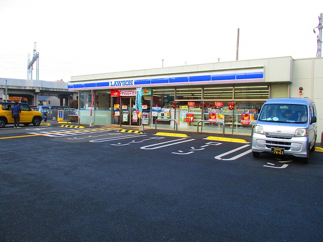 コンビニ　ローソン 泉佐野上町二丁目店（コンビニ）まで372m