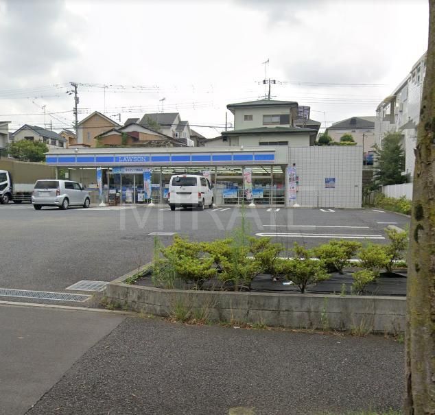コンビニ　ローソン相模原星が丘四丁目店（コンビニ）まで180m