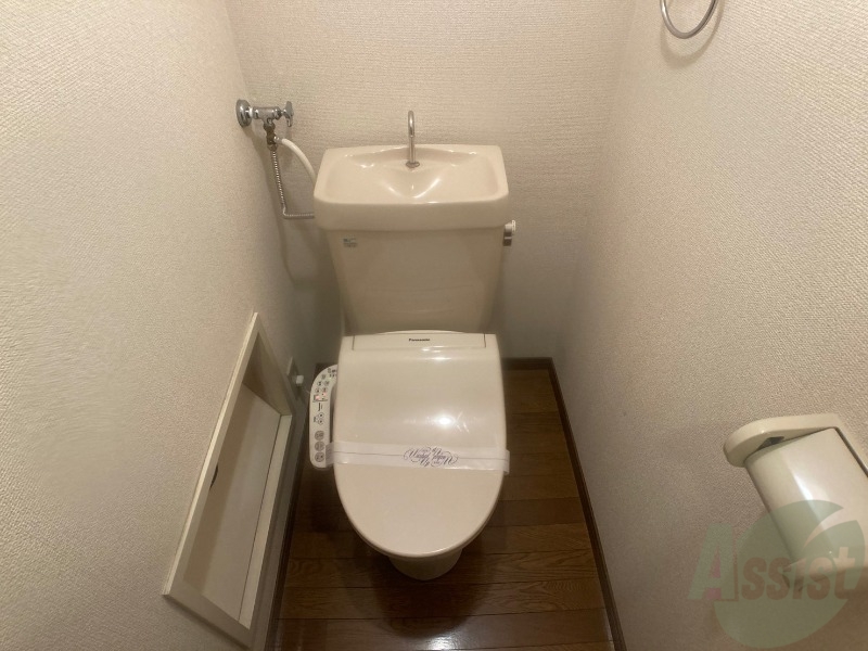 トイレ　トイレです。ウォシュレット付を探している方、おすすめです。