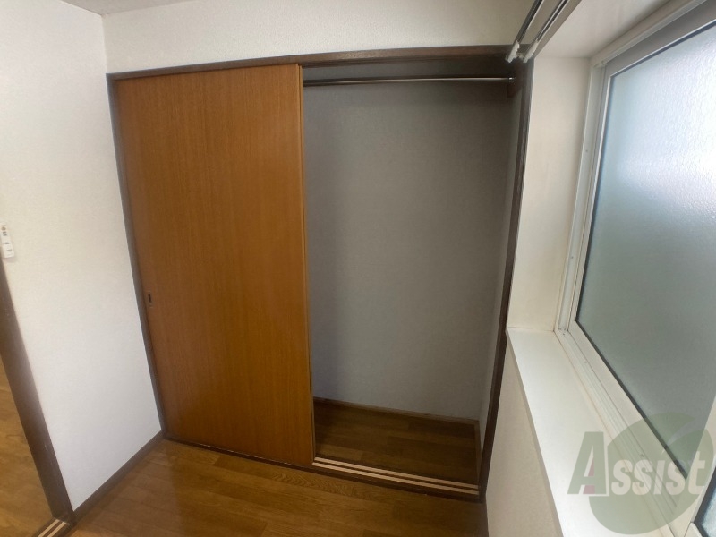 収納　寝室の収納です。部屋がすっきり片付きます。
