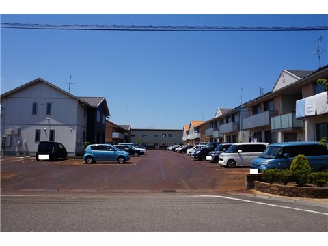 駐車場　駐車場