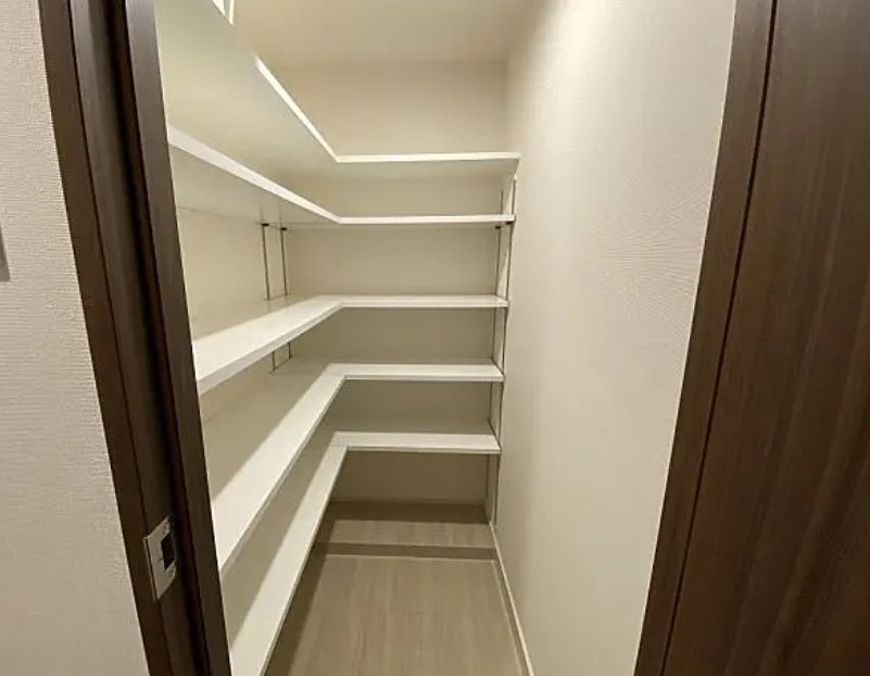 収納　☆シューズインクローゼット☆