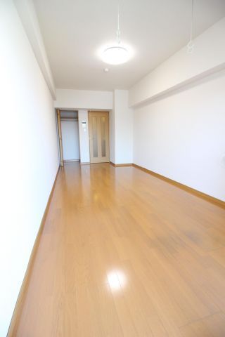 その他部屋・スペース　（別タイプ参考写真）TRADIS  NIPPORI  E　荒