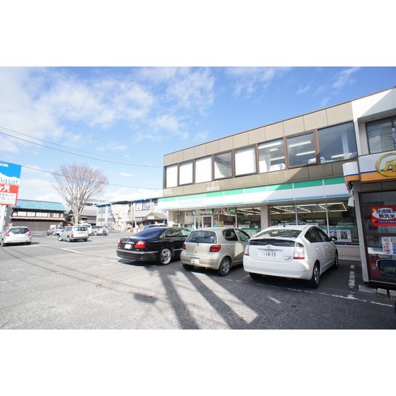 コンビニ　ファミリーマート水戸末広町二丁目（コンビニ）まで291m