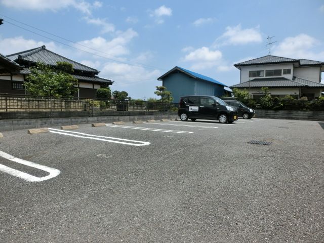 駐車場　敷地内駐車場です