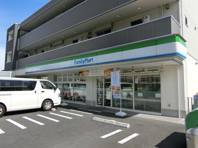 コンビニ　ファミリーマート市川東菅野店（コンビニ）まで547m