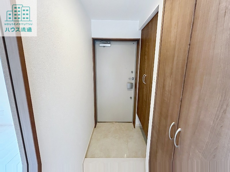 玄関　※別号室の反転タイプになります※