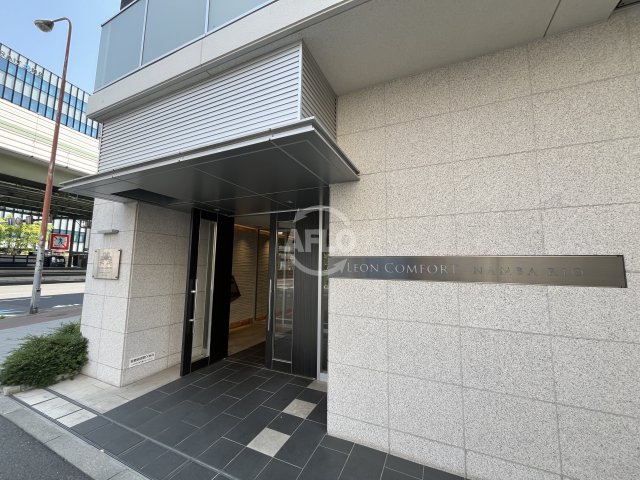 エントランス　レオンコンフォート難波リオ　宅配ボックス