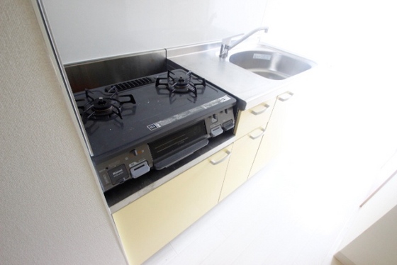 キッチン　※別部屋の写真です