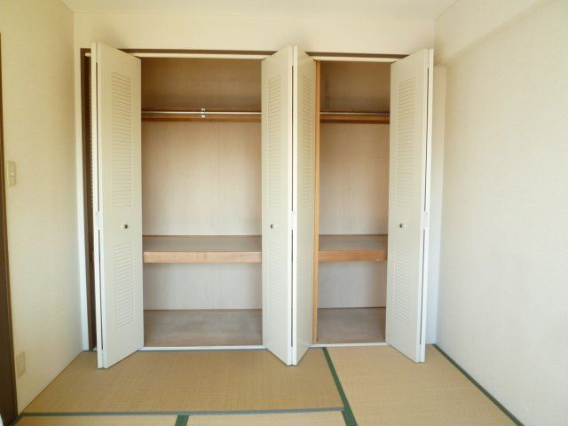 収納　和室は洋室に変更♪