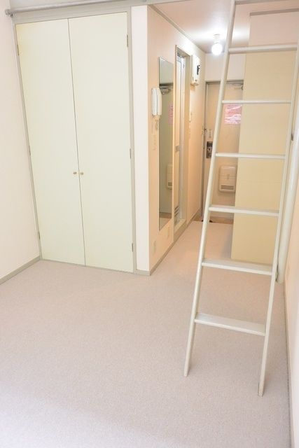その他　★明るい洋室★