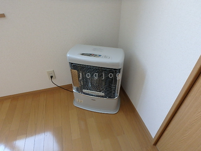 その他設備　冬はあったか灯油ストーブ★