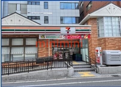 コンビニ　セブンイレブン吹田豊津町店（コンビニ）まで171m