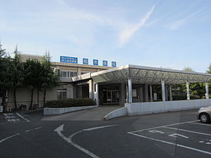 病院　国立病院機構栃木医療センター（独立行政法人）（病院）まで251m