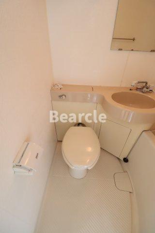 トイレ　コンパクトで使いやすいトイレです