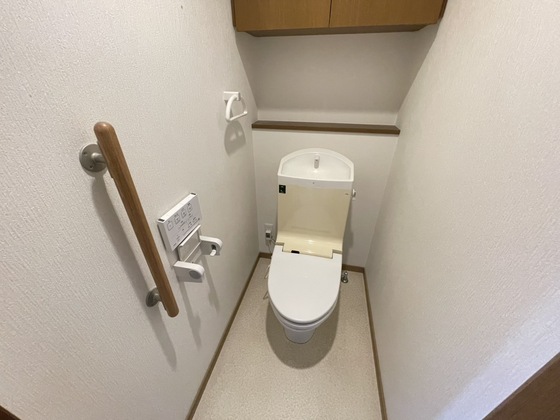 トイレ　※別号室の写真です