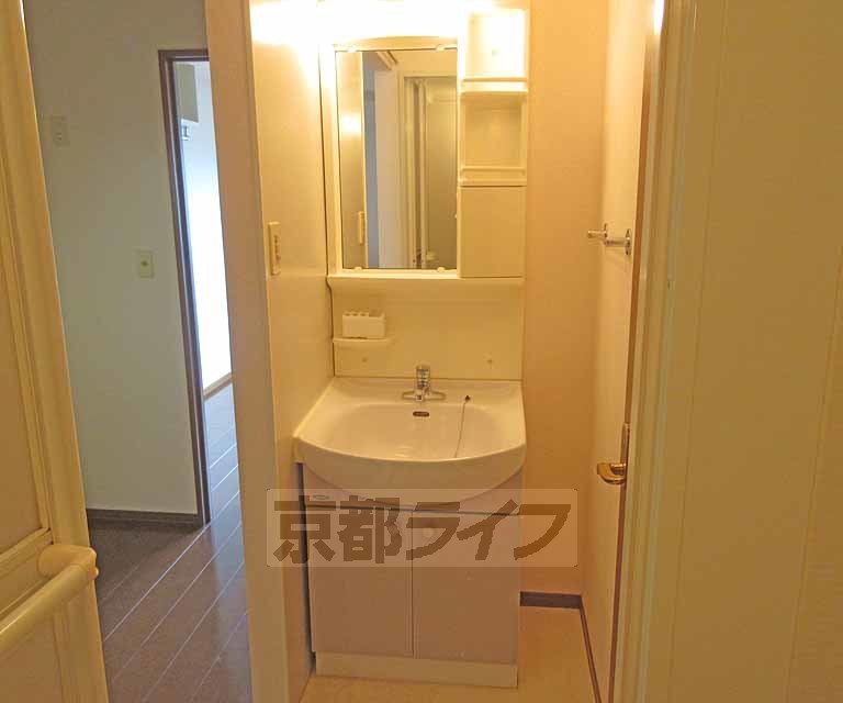 洗面設備　独立洗面台です！