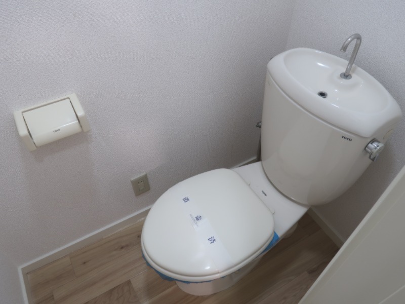トイレ　※別部屋参照写真