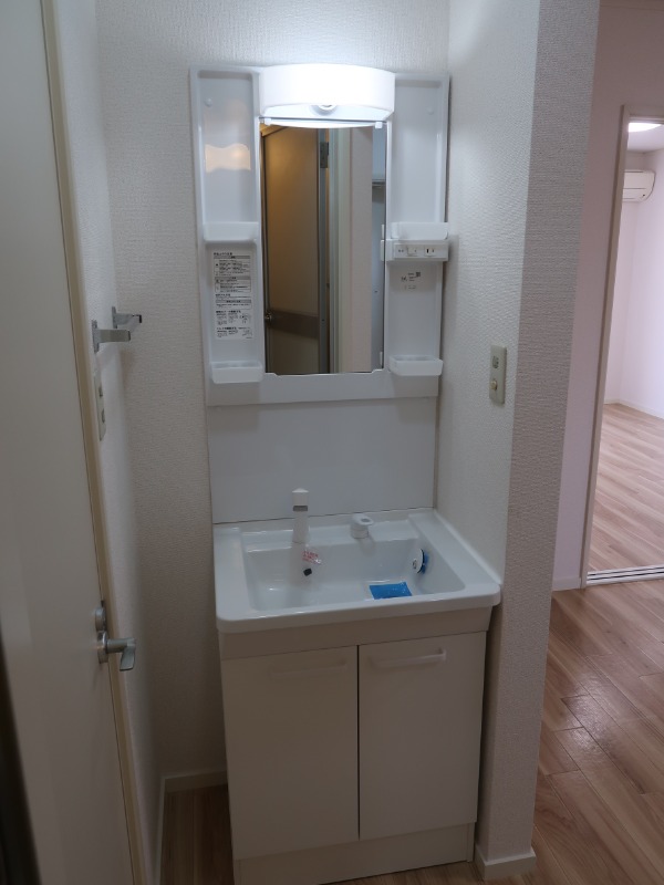 洗面設備　※別部屋参照写真