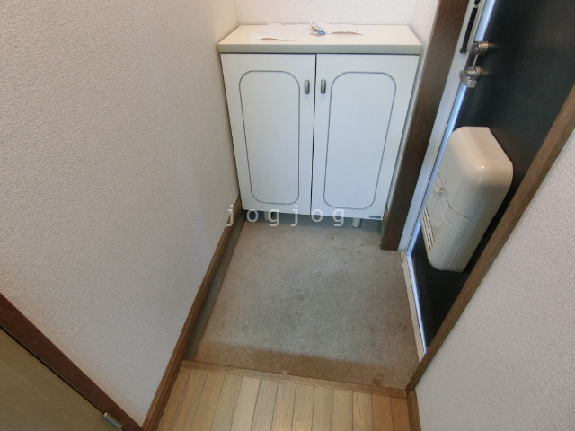 玄関　下駄箱完備★