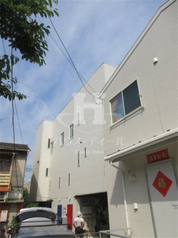 建物外観　外観は落ち着いています