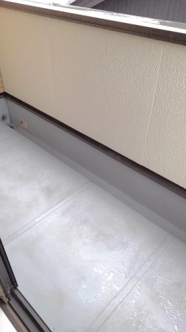 バルコニー　お洗濯にも便利なバルコニー付き