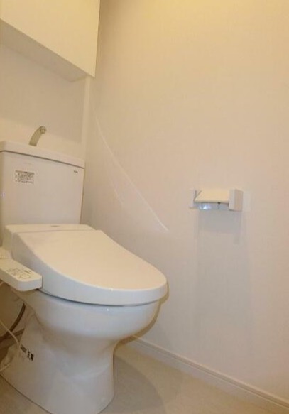 トイレ　※同物件、別部屋の写真です。