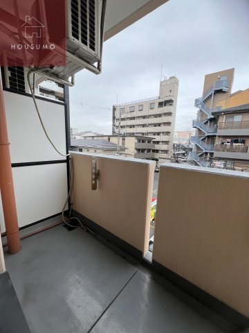 バルコニー　暖かな日差しのふりそそぐバルコニー