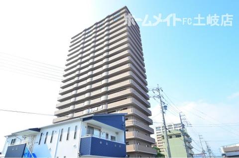 建物外観　外観写真（昼）