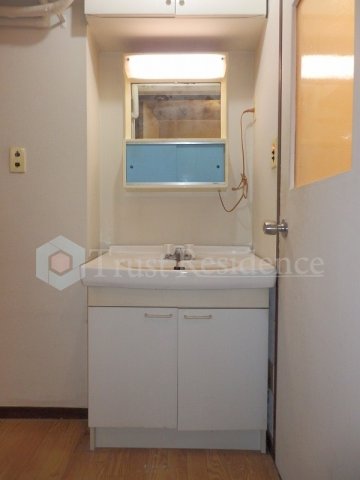 洗面設備　別部屋参考写真！