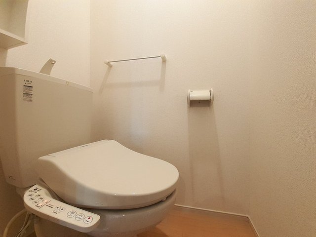 トイレ　清潔感のあるトイレです