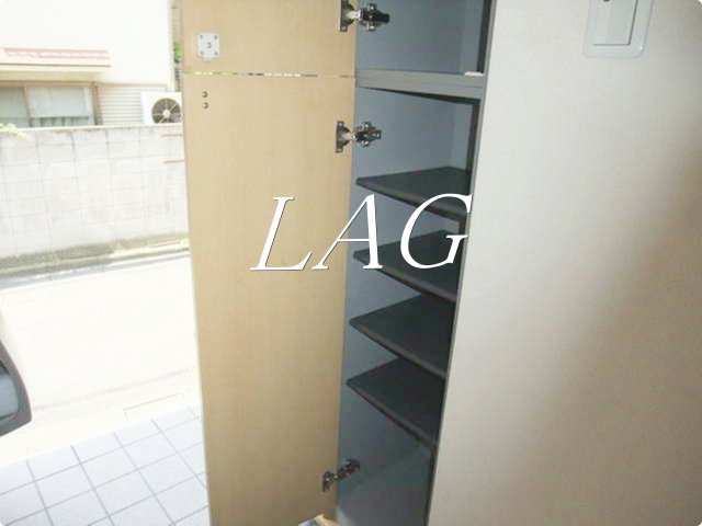 収納　シューズボックスです。
