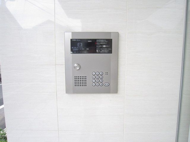 セキュリティ　オートロック完備