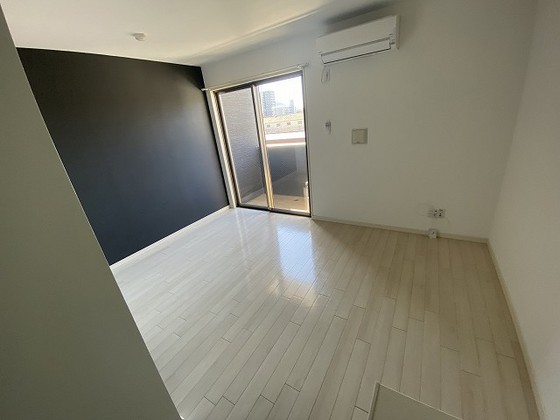 居室・リビング　※別部屋の写真です