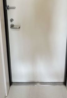 玄関　同仕様