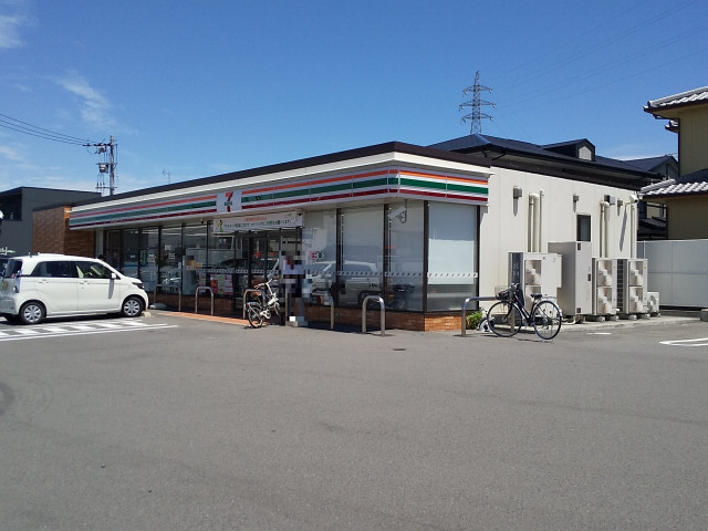 コンビニ　セブンイレブン伊予下吾川東店（コンビニ）まで283m