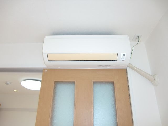 その他設備　エアコン付きで夏も冬も快適です♪