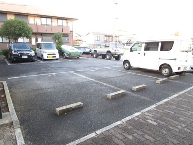 駐車場　駐車場（要空き確認）