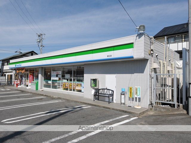 コンビニ　ファミリーマート御立店（コンビニ）まで1162m