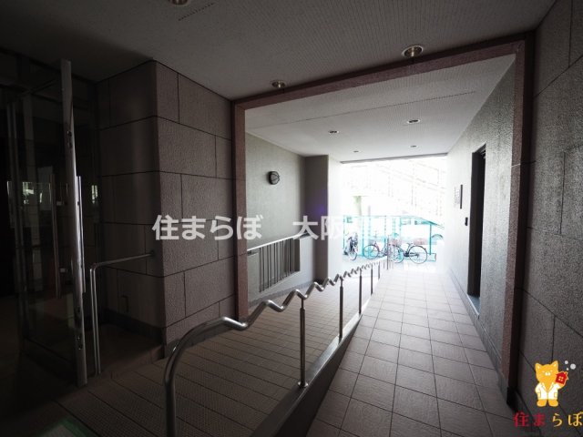 エントランス　共用部の印象も大切に