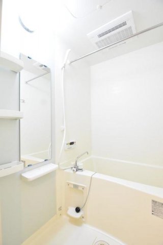 バス・シャワールーム　日々の疲れを癒すお風呂付です