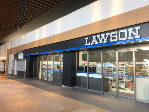コンビニ　ローソン 大阪国際空港店（コンビニ）まで3933m