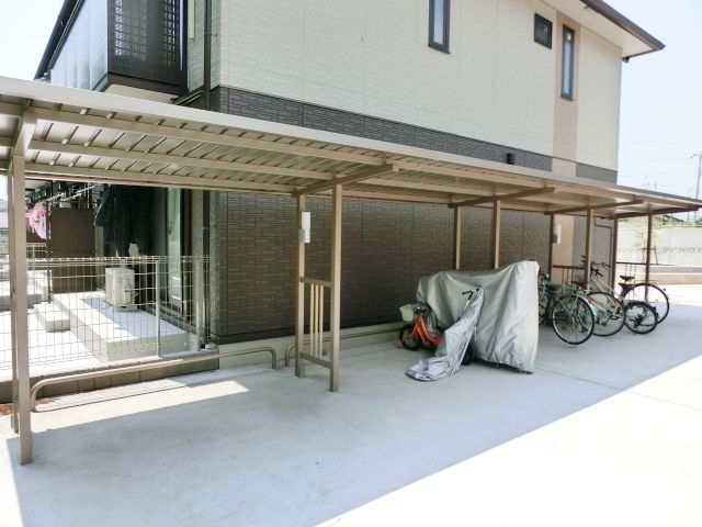 その他　敷地内駐輪場