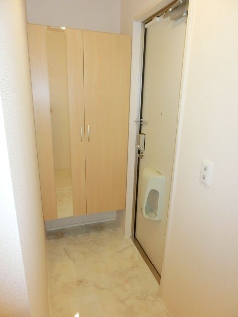 玄関　シューズボックスのある玄関です。