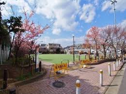公園　本町さくら公園（公園）まで38m