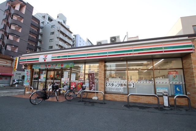 コンビニ　セブン-イレブン 名古屋今池５丁目店（コンビニ）まで300m